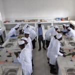 Sezione scientifica per la scuola secondaria di Nyamyumba