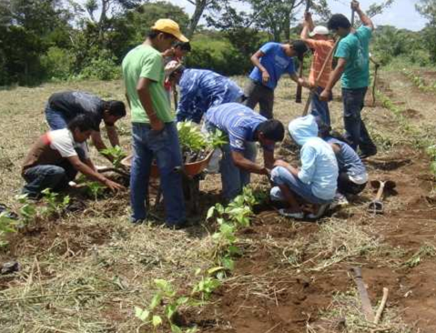 Formazione di Promotori/trici agro ecologici/che presso 10 Comunità Rurali del Dipartimento di Carazo