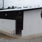 Costruzione di un'aula scolastica per la comunità Awa di Rio Verde Bajo